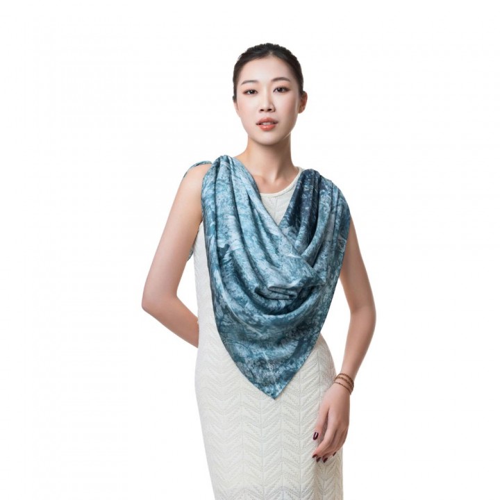 Khăn lụa vuông Quy vân mẫu khói lam 100*100 cm